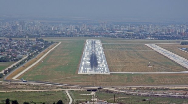 Sizce Adana Havalimanı, Çukurova Bölgesel Havalimanı faaliyete girince kapatılacak mı?