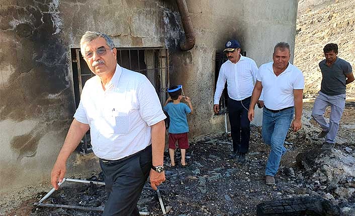 İYİ Partili Çulhaoğlu, yangın zedelerle