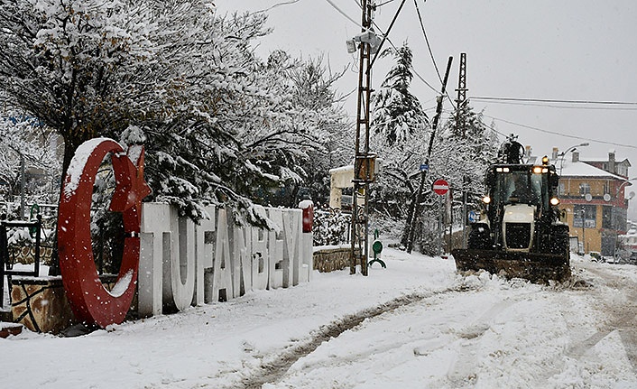 Adana'da eğitim-öğretime "Kar" tatili!