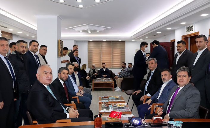 Bakan Ersoy’dan MHP Adana İl’e ziyaret