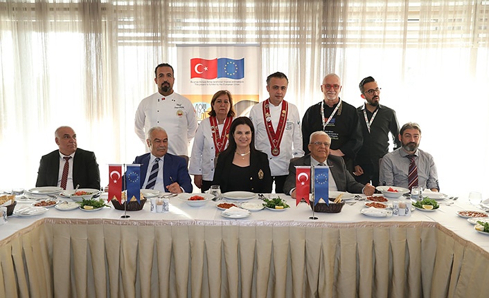 İtalyan ve Türk aşçılar Adana için buluştu